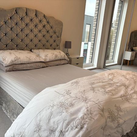 Spacious Apartment In The Heart Of Chelmsford Ngoại thất bức ảnh